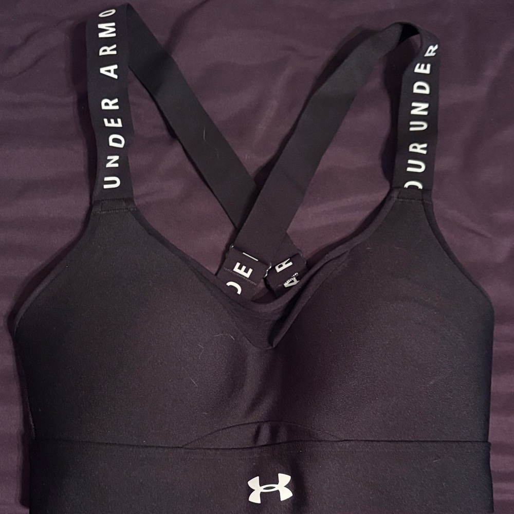 Under Armour Women's Black Sports Bra with Logo Straps